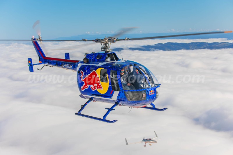 B0105 RedBull et LongEze