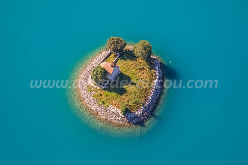 Lac de Serre-Ponçon, Alpes-du-Sud