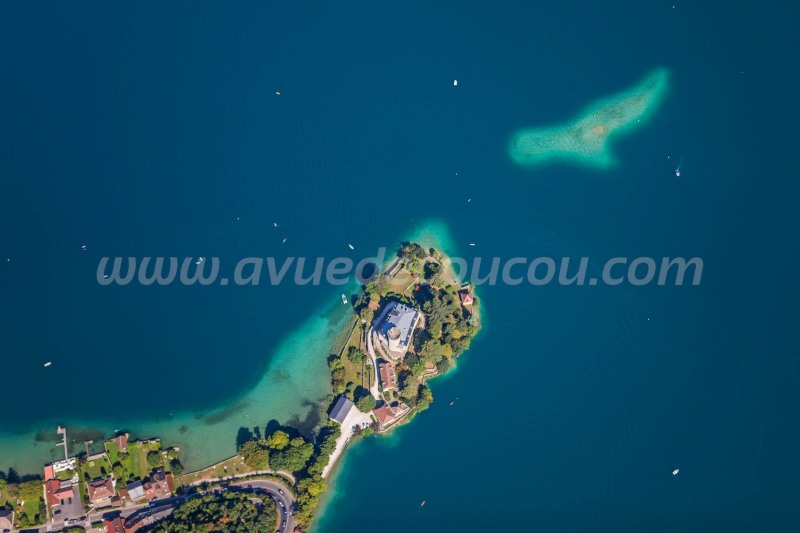 Lac d'Annecy, le château de Duingt