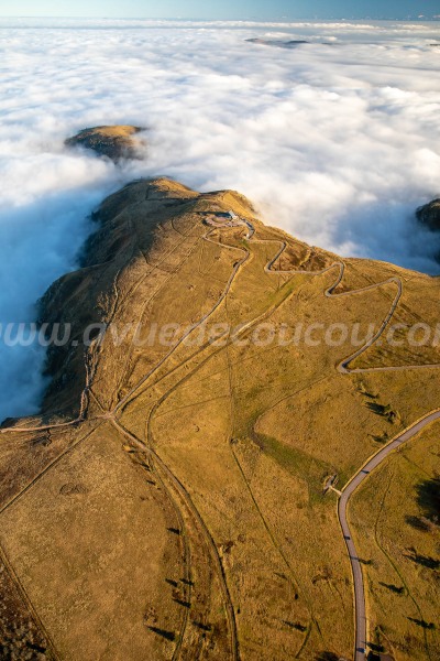 Hohneck sur la mer de nuages