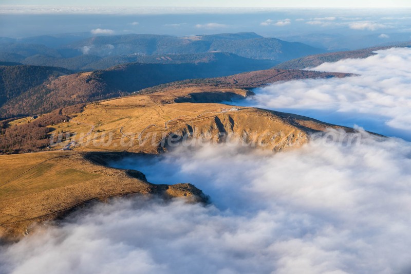 Hohneck sur la mer de nuages