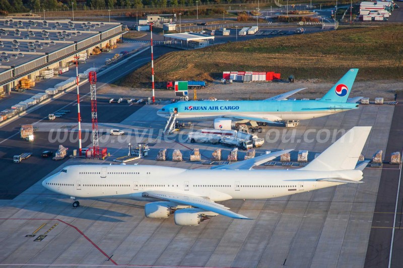B747 et 777 Cargo Korean Air - EuroAirport